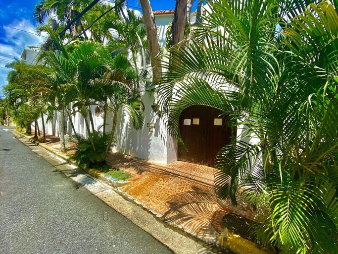 Exterior & Views 2, At Wind Chimes Boutique Hotel