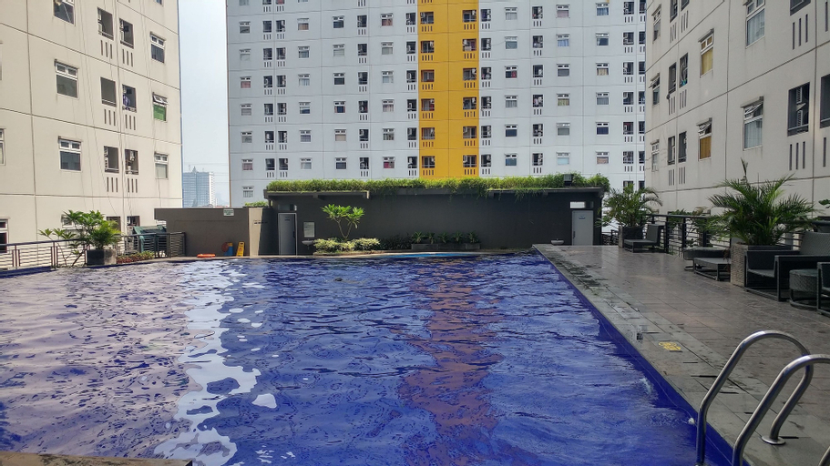 Exterior & Views 2, Comfortable 2BR Green Pramuka Apartment, Central Jakarta