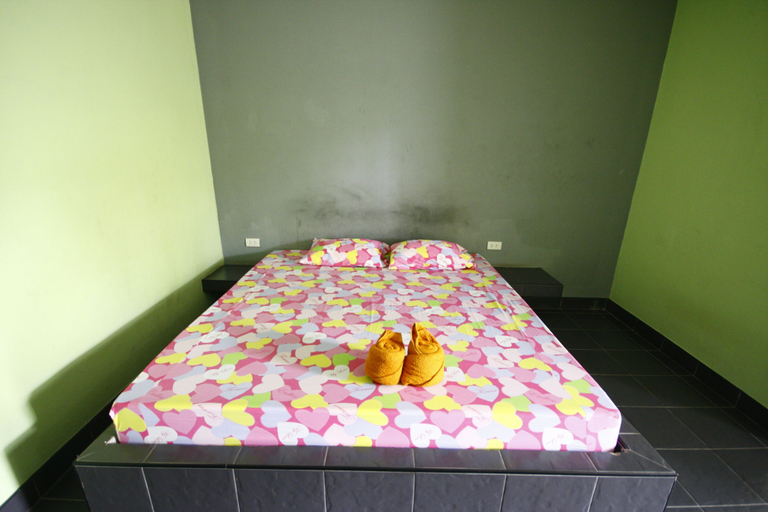 Bedroom 2, Mee Rak Resort, Bang Lamung