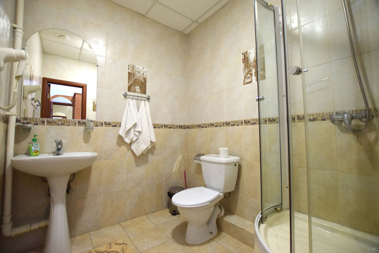 Bathroom 4, SPA Hotel Laguna Tyumen, Tyumen'