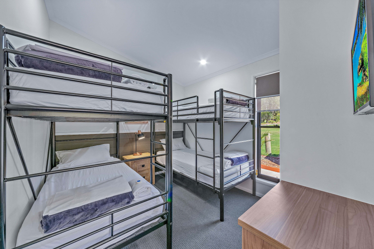 Bedroom 3, Discovery Parks - Airlie Beach, Whitsunday