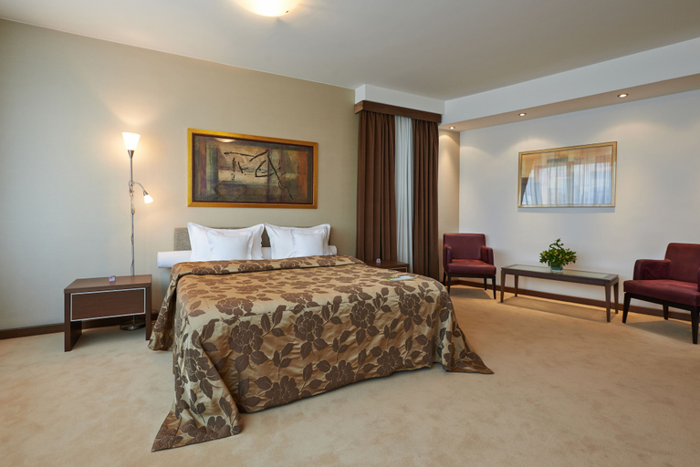 Bedroom 3, In Hotel Belgrade, Belgrade