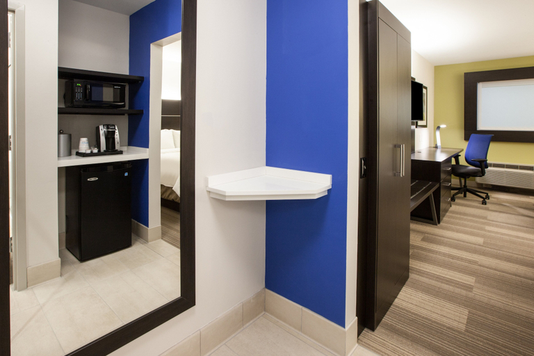 Bedroom 2, Holiday Inn Express ELLENSBURG by IHG, Kittitas