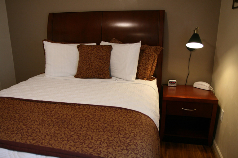 Bedroom 3, Affordable Suites Statesville, Iredell