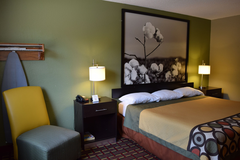 Bedroom 3, Super 8 by Wyndham Homewood Birmingham Area, Jefferson