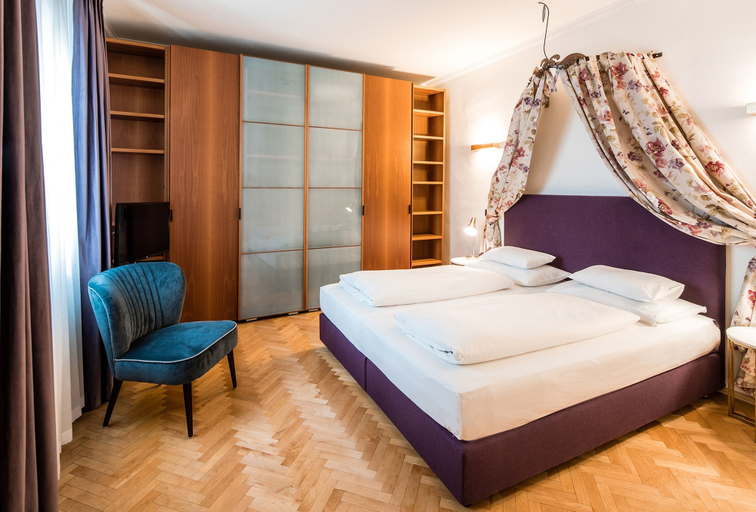 Bedroom 3, Boutique Hotel Dom - Rooms & Suites, Graz