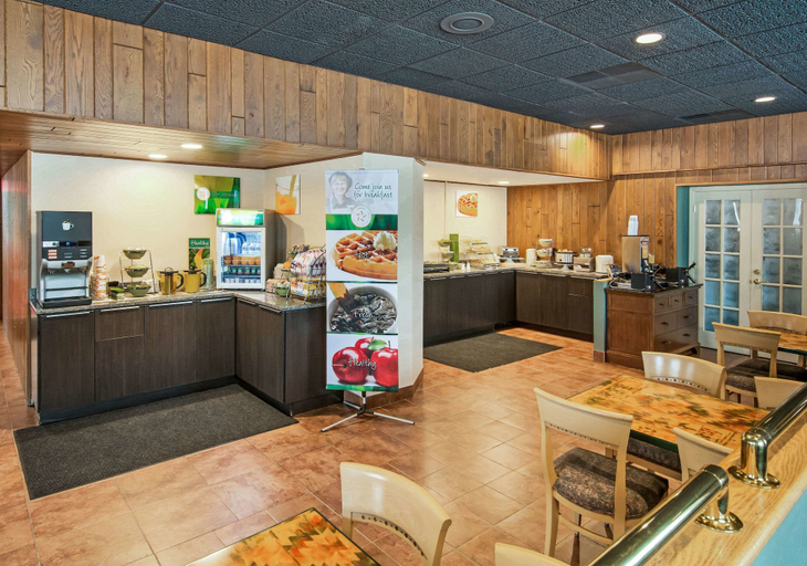 Food & Drinks 5, Quality Inn & Suites Virginia MN, Saint Louis
