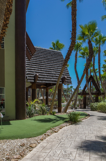 Exterior & Views 2, Tahiti Resort, Clark