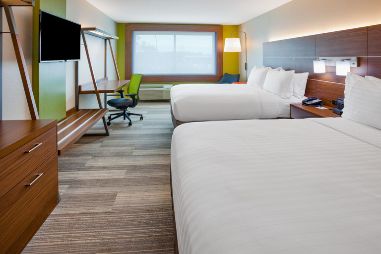 Bedroom 3, Holiday Inn Express & Suites DES MOINES DOWNTOWN by IHG, Polk