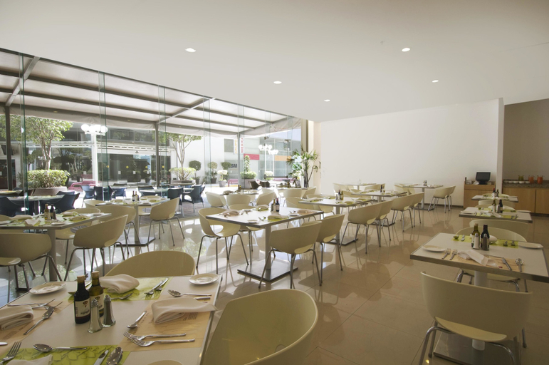 Food & Drinks 5, Fiesta Inn Insurgentes Sur, Mexico City