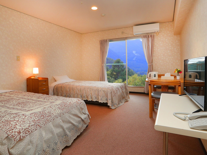 Bedroom, Ryuo Mountain Hotel, Yamanouchi