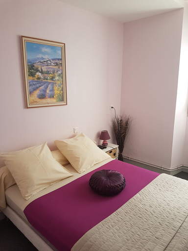 Bedroom 3, La Vieille Auberge, Deux-Sèvres