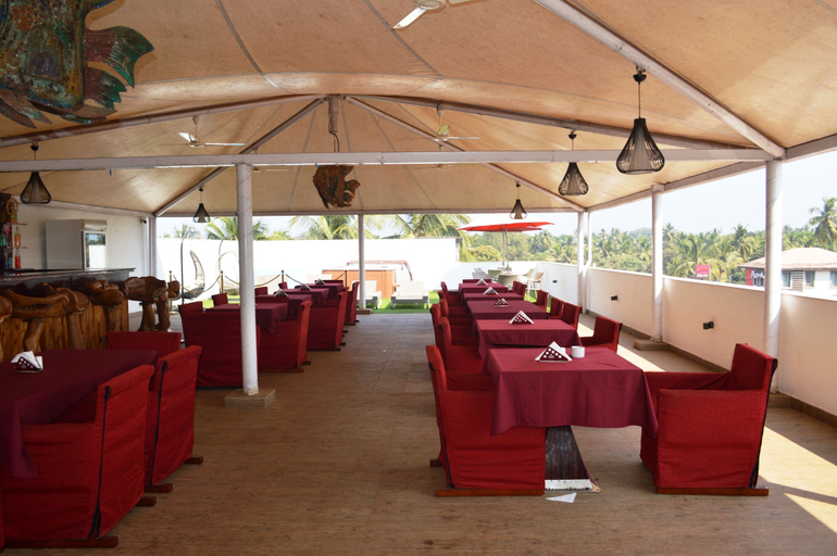 Food & Drinks 4, Hotel Calangute Central, North Goa