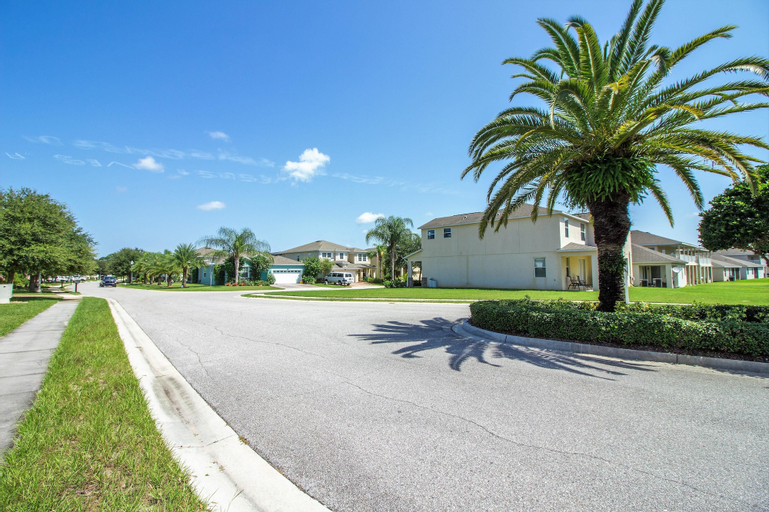 Victoria Villa 4 Bedroom, Polk