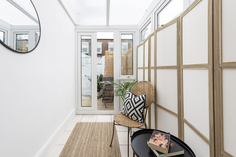 Others 5, Stylish House in Amazing Central Area, Cardiff