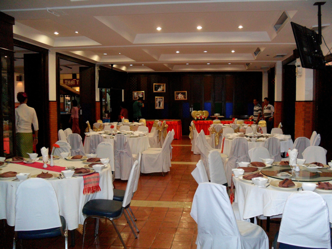 Food & Drinks 5, Chiang Mai Gate Hotel, Muang Chiang Mai