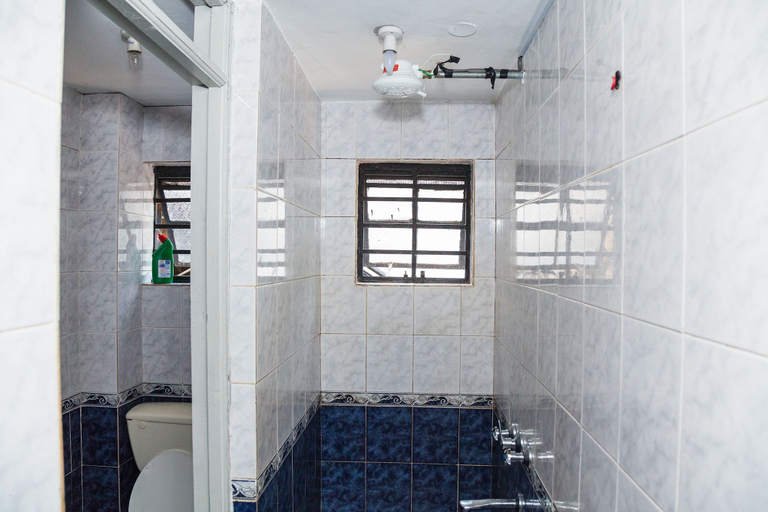 Bathroom 3, Hope Gardens Guest House, Langata