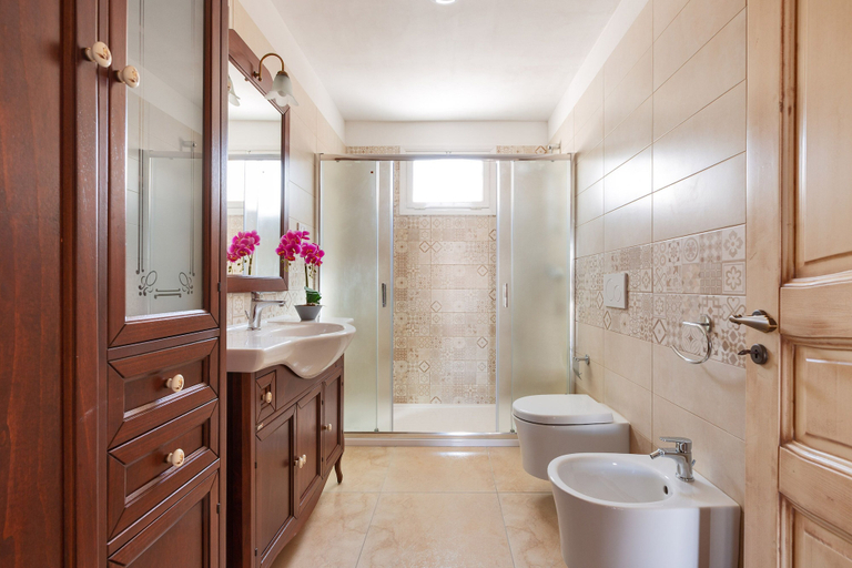 Bathroom, 2038 Villetta Gloria, Lecce
