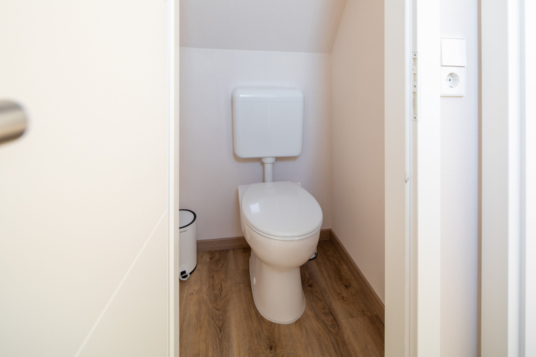 Bathroom 3, Winkelschiffchen II, Aurich