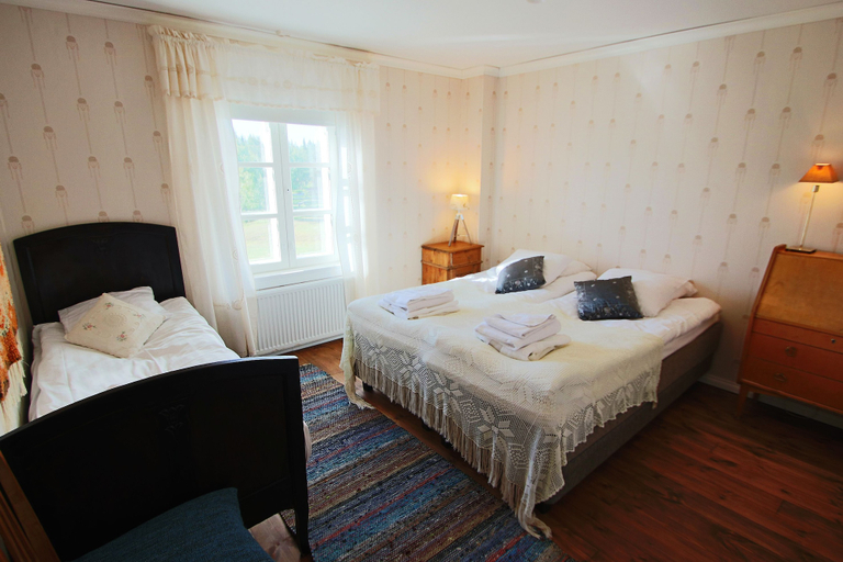 Bedroom 4, Elves Village Hotel, Lapland