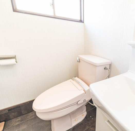 Bathroom 3, TSUKI Tsuruhashi House, Osaka