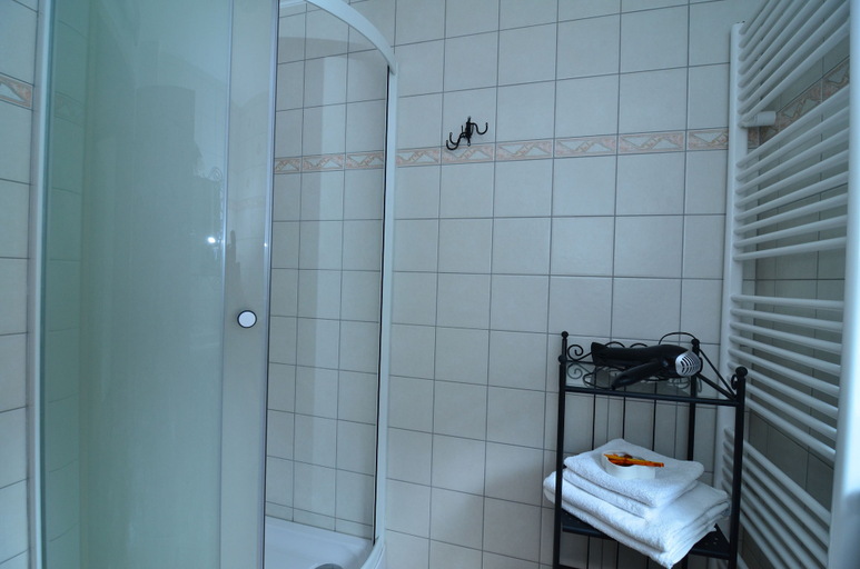 Bathroom 4, Villa Home & Garden Lasko, Laško