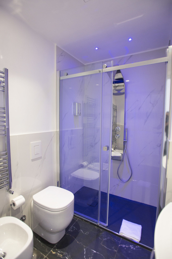 Bathroom 2, San Pietro Grand Suite, Roma