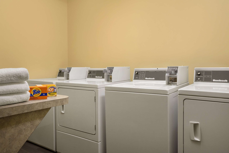 Others 5, Ramada Limited Golden, Columbia-Shuswap