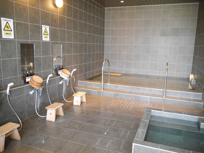 Bathroom 2, HEARTS Capsule Hotel & Spa HAKATA, Fukuoka