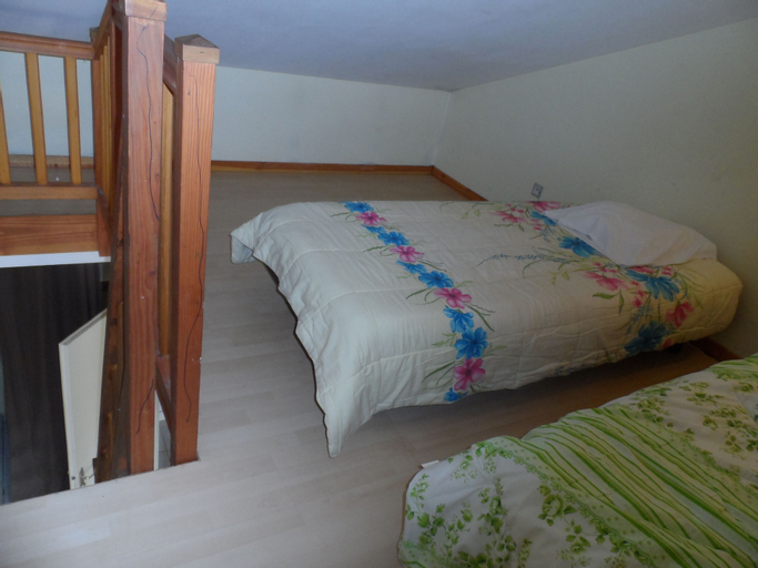 Bedroom 2, Auberge de l'Europe, Isère