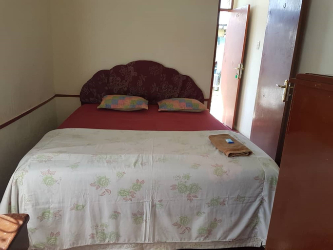 Bedroom 27