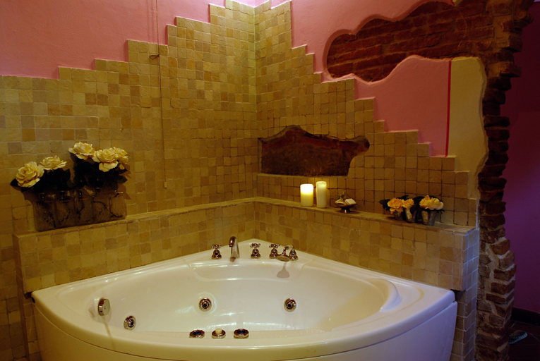 Bathroom 4, Agrisalotto, Arezzo