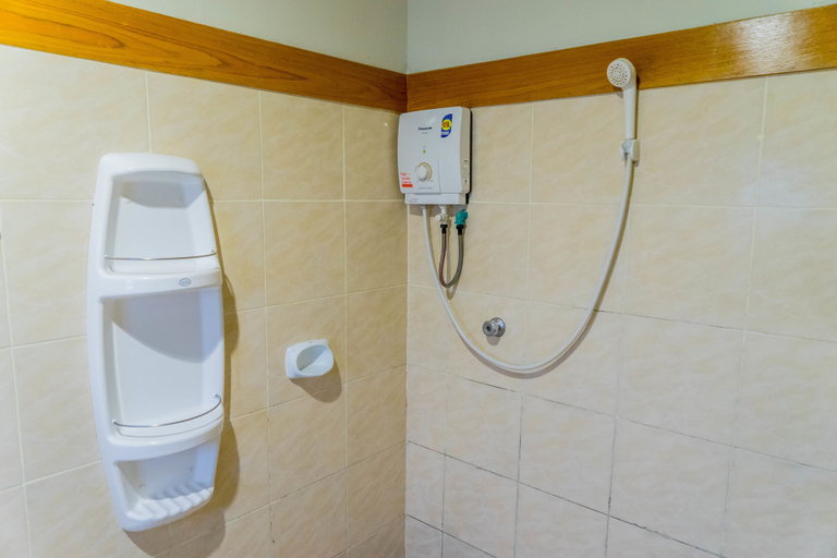 Bathroom 4, Siri Hotel, Muang Nakhon Ratchasima