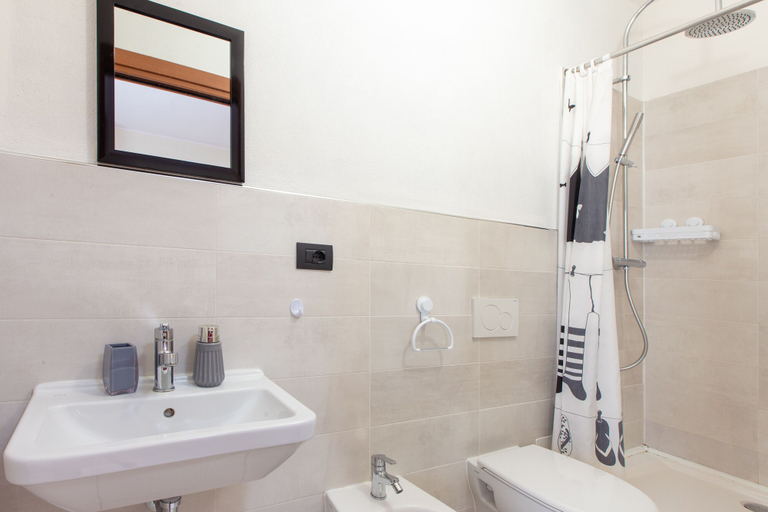 Bathroom 5, Ogliastra Bed&breakfast, Cagliari