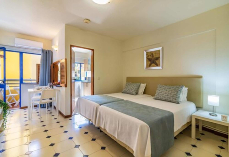 Bedroom 2, Rio Apartments, Loulé