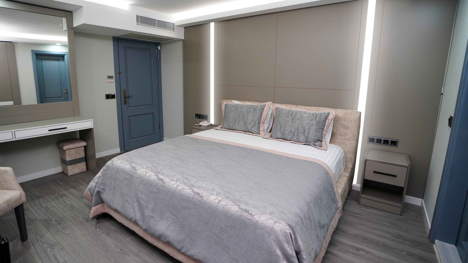 Bedroom 2, Aura Marina Hotel, Bakırköy