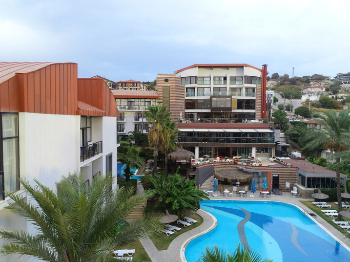 Exterior & Views 2, Pırıl Hotel Thermal & Beauty SPA, Çeşme