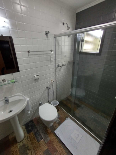 Bathroom 4, Hotel Cidade, Passos