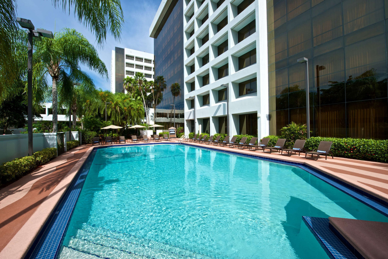 Sport & Beauty 2, Embassy Suites by Hilton Palm Beach Gardens PGA Boulevard, Palm Beach