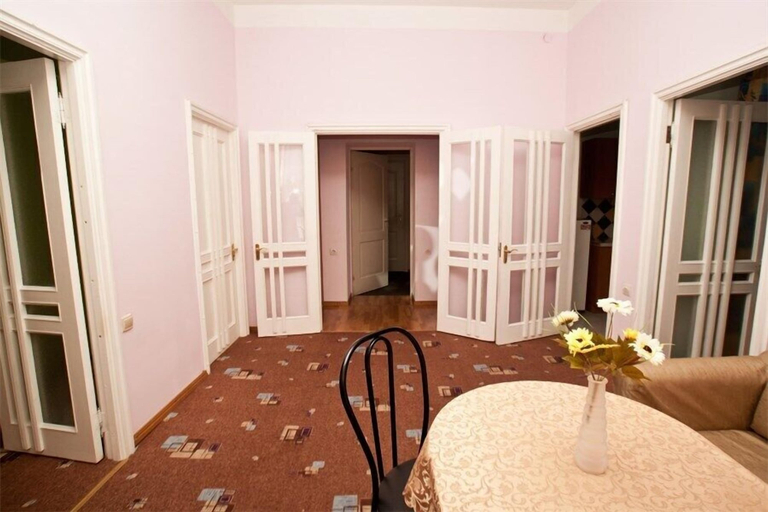 Others 3, Hotel Ohta, Sankt-Peterburg gorsovet