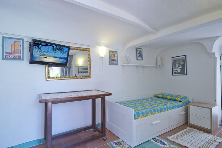 Bedroom 4, Casa Albatros, Salerno
