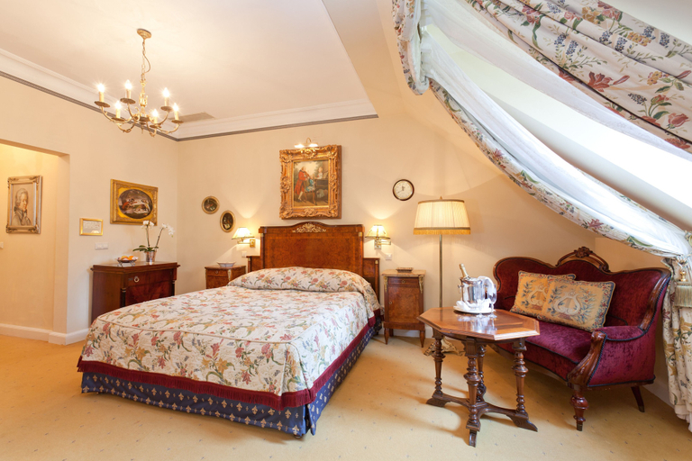 Bedroom 2, Hotel Belle Epoque Baden Baden, Baden-Baden