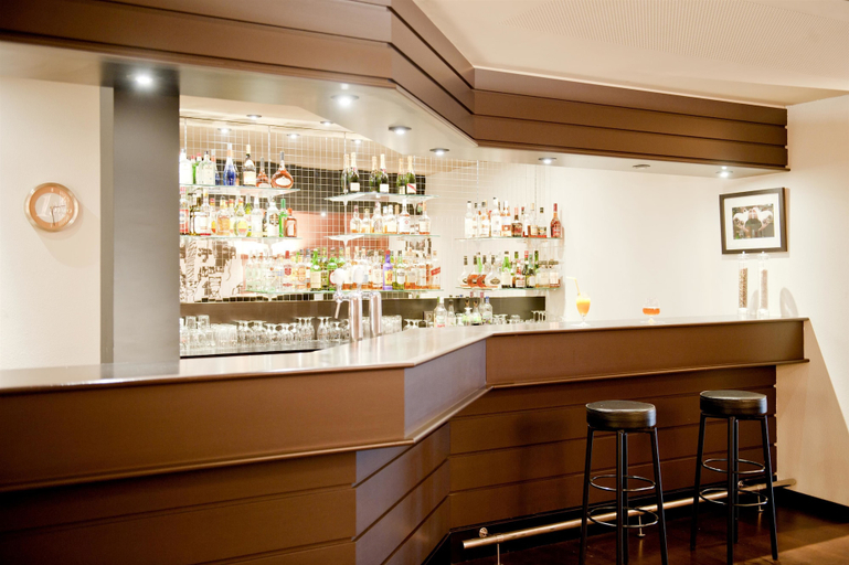 Food & Drinks 5, New Hotel Charlemagne, Bruxelles