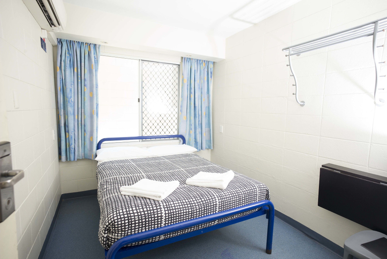 Bedroom 5, YHA Cairns Central, Cairns