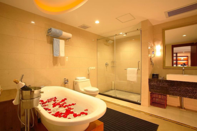 Bathroom 4, Oriental Garden Hotel, Beijing