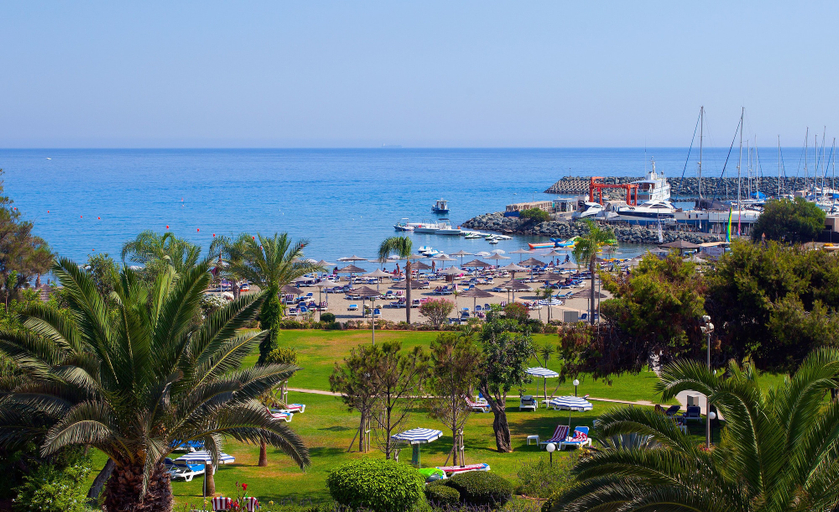 Exterior & Views 2, St Raphael Resort