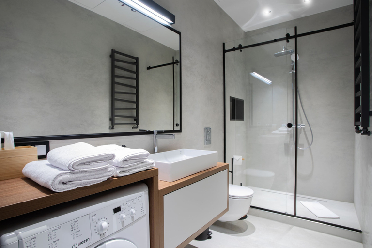 Bathroom 5, In The Sky - Sky Tower Apartments, Środa Śląska