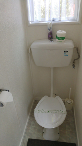 Bathroom 4, Redwood Lodge Motel, Horowhenua