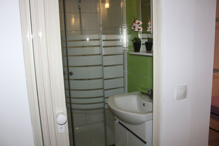 Bathroom 3, Aaron Studios Apartments, Crete