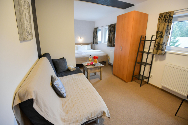 Bedroom 3, Pension Renata, Semily